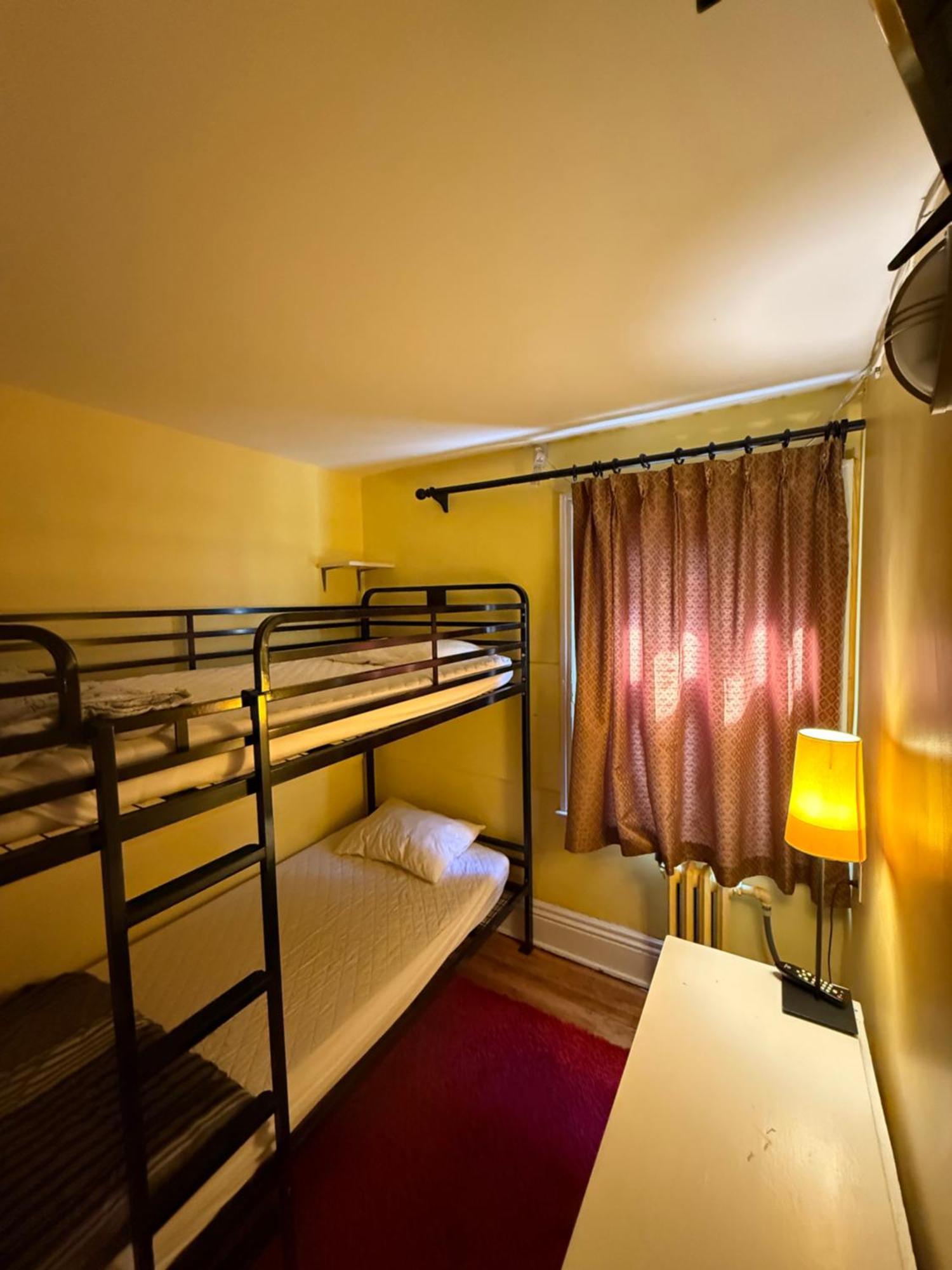 Ottawa Backpackers Inn Esterno foto